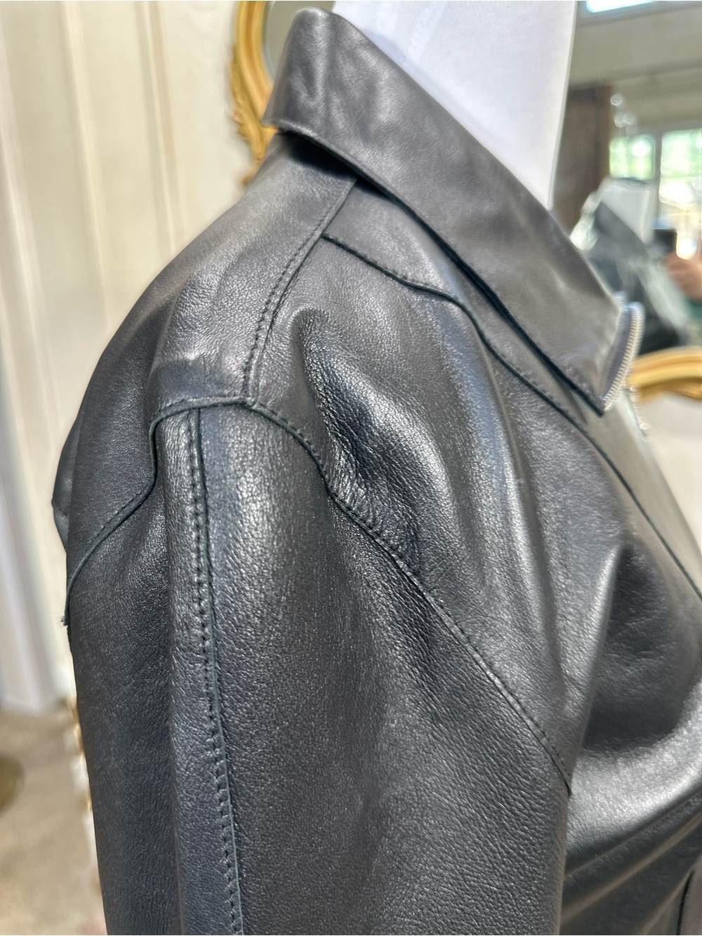 Claude Lamont Leather Jacket L Cropped Zip Biker Downtown Girl Minimalist - Picture 8 of 13